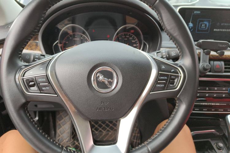 Used Hanteng X7 2018 X7S 1.5T Automatic Luxury Model Steering Wheel