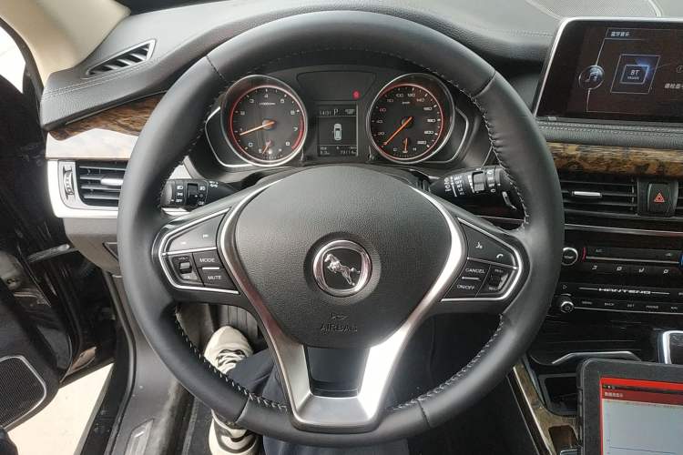 Used Hanteng X7 2018 X7S 1.5T Automatic Luxury Model Steering Wheel