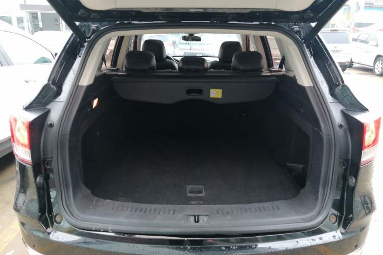 Used Hanteng X7 2018 X7S 1.5T Automatic Luxury Model Trunk
