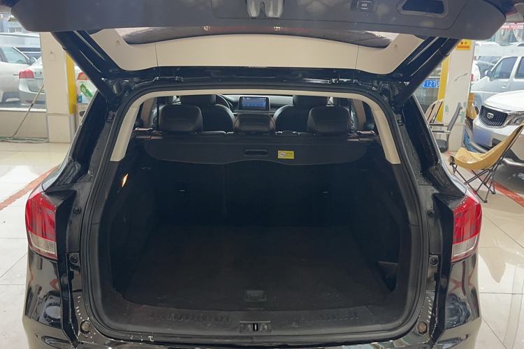 Used Hanteng X7 2018 X7S 1.5T Automatic Luxury Model Trunk