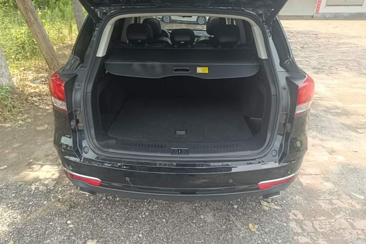 Used Hanteng X7 2018 X7S 1.5T Automatic Luxury Model Trunk