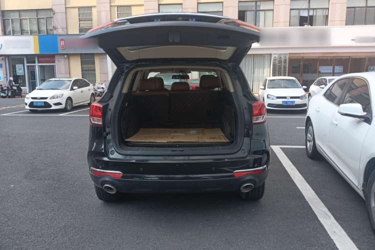 Used Hanteng X7 2018 X7S 1.5T Manual Luxury Model Trunk