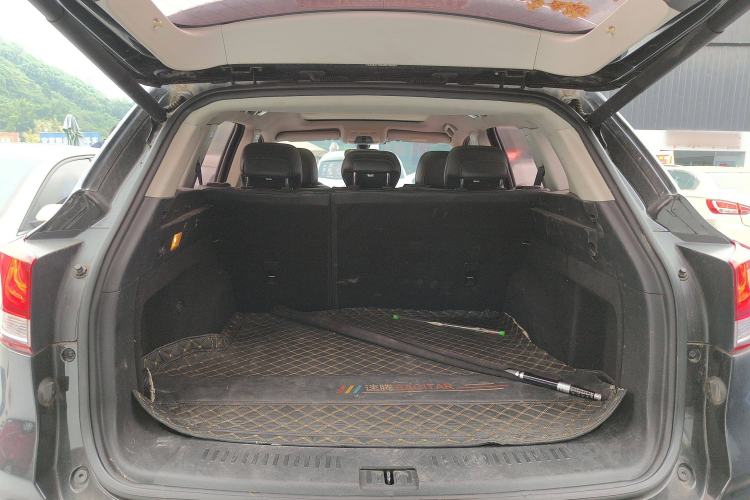 Used Hanteng X7 2018 X7S 1.5T Automatic Luxury Model Trunk