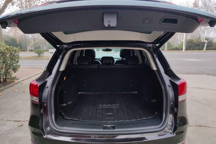 Used Hanteng X7 2018 X7S 1.5T Automatic Luxury Model Trunk