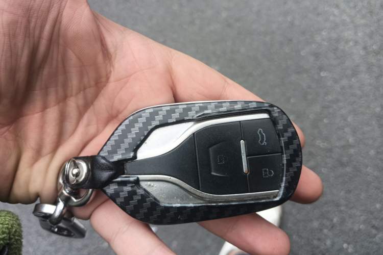 Used Hanteng X7 2018 X7S 1.5T Manual Luxury Model Vehicle Key