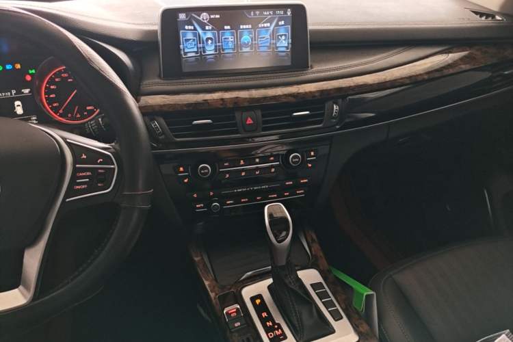 Used Hanteng X7 2018 X7S 1.5T Automatic Luxury Model Audio And AC Panel