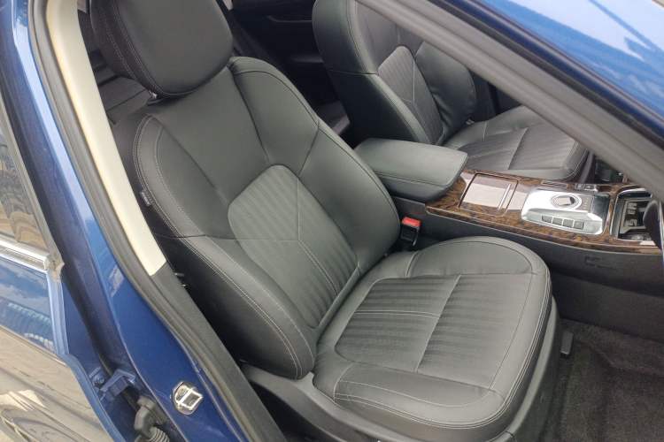 Used Hanteng X7 2018 X7S 2.0T DCT Luxury Model Right Front Seat