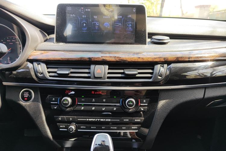 Used Hanteng X7 2018 X7S 1.5T Automatic Luxury Model Audio And AC Panel