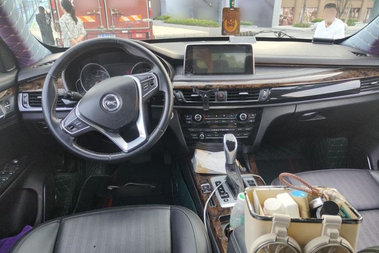Used Hanteng X7 2018 X7S 1.5T Automatic Flagship Model Center Console