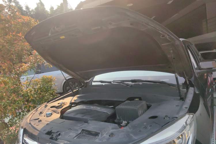 Used Hanteng X7 2018 X7S 1.5T Automatic Luxury Model Engine Bay