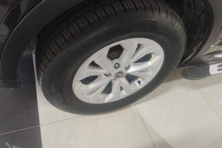 Used Hanteng X7 2018 X7S 1.5T Automatic Luxury Model Exterior 2