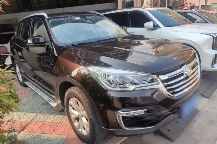 Used Hanteng X7 2018 X7S 1.5T Automatic Luxury Model Front Right 45 Deg