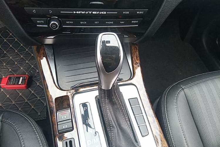Used Hanteng X7 2018 X7S 1.5T Automatic Luxury Model Gear Lever