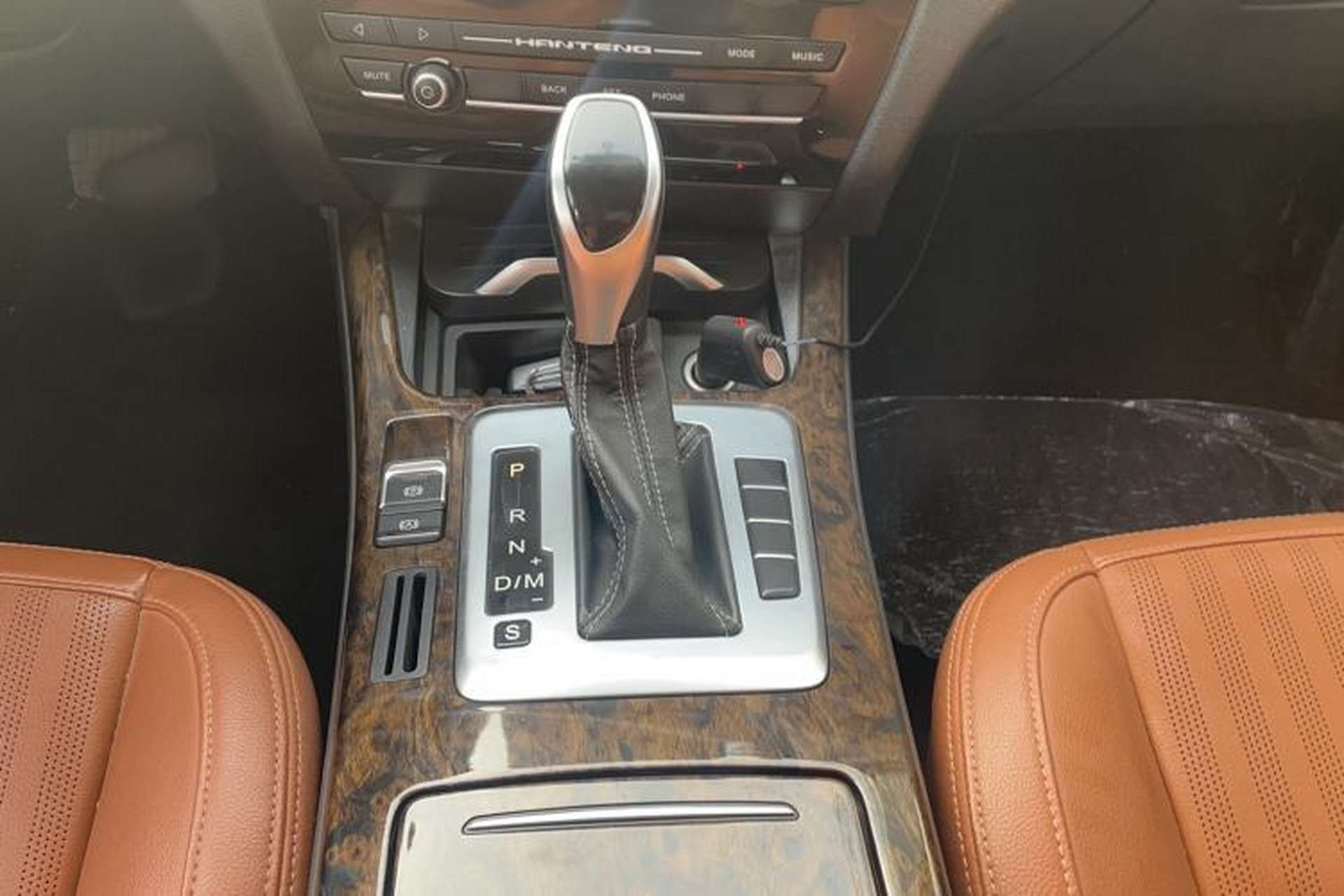 Used Hanteng X7 2018 X7S 1.5T Automatic Luxury Model Gear Lever