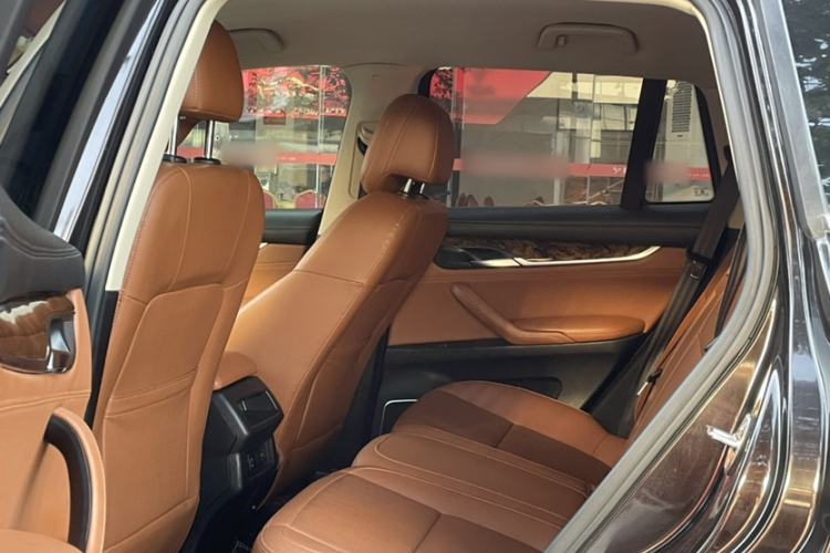 Used Hanteng X7 2018 X7S 1.5T Automatic Luxury Model Interior 6