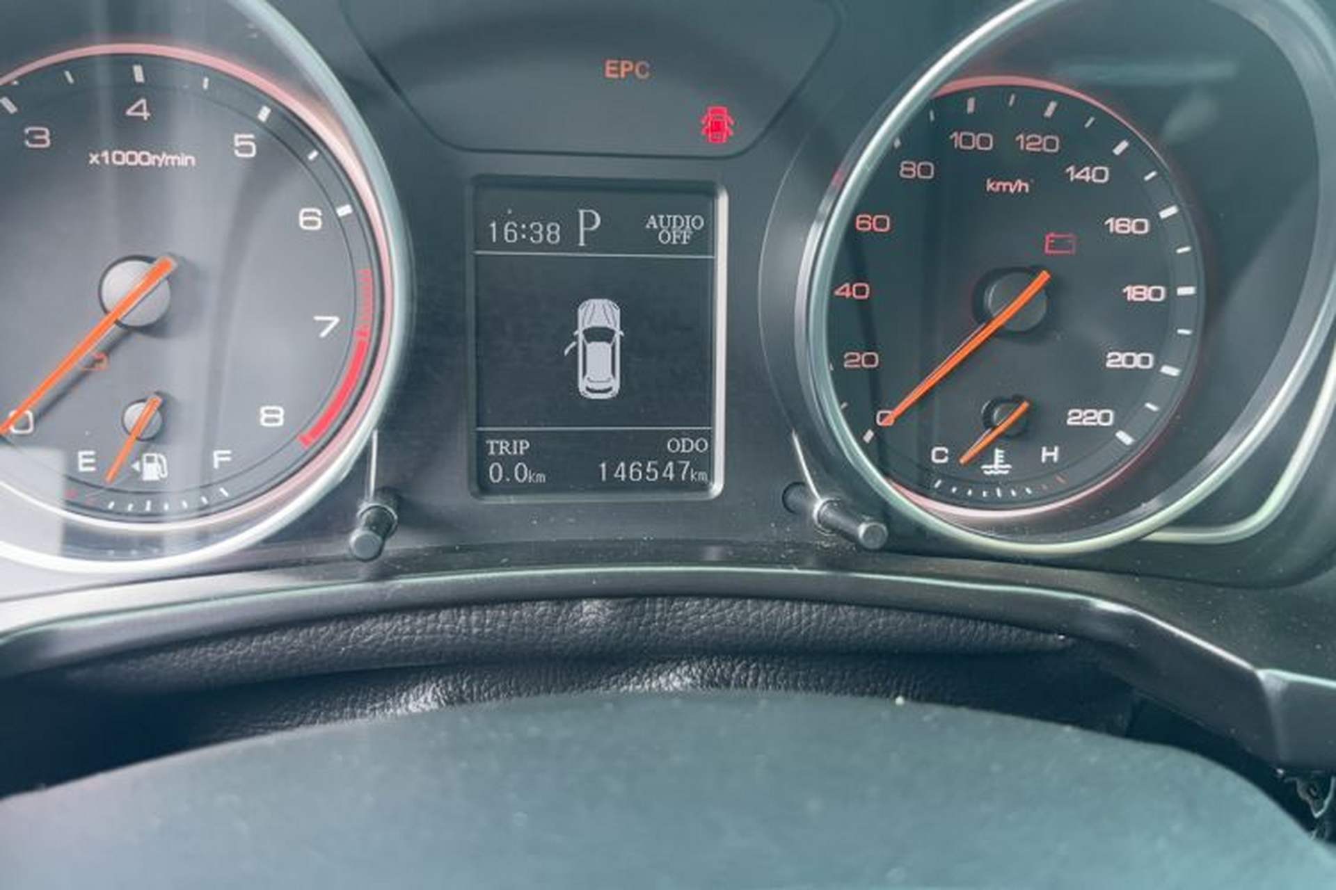Used Hanteng X7 2018 X7S 1.5T Automatic Luxury Model Odometer Close Up