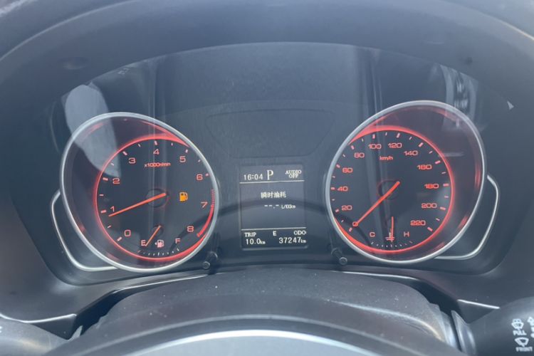 Used Hanteng X7 2018 X7S 1.5T Automatic Luxury Model Odometer Close Up