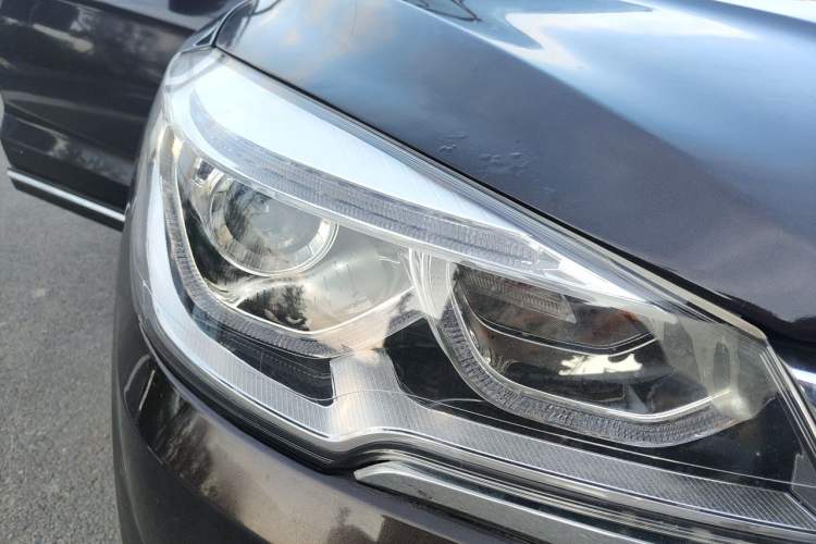 Used Hanteng X7 2018 X7S 1.5T Automatic Flagship Model Right Front Headlight