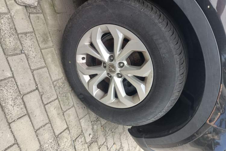 Used Hanteng X7 2018 X7S 1.5T Automatic Luxury Model Right Front Wheel Hub