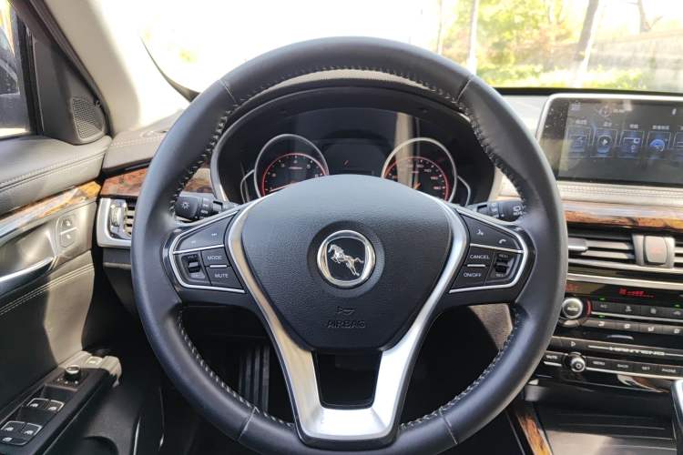 Used Hanteng X7 2018 X7S 1.5T Automatic Luxury Model Steering Wheel