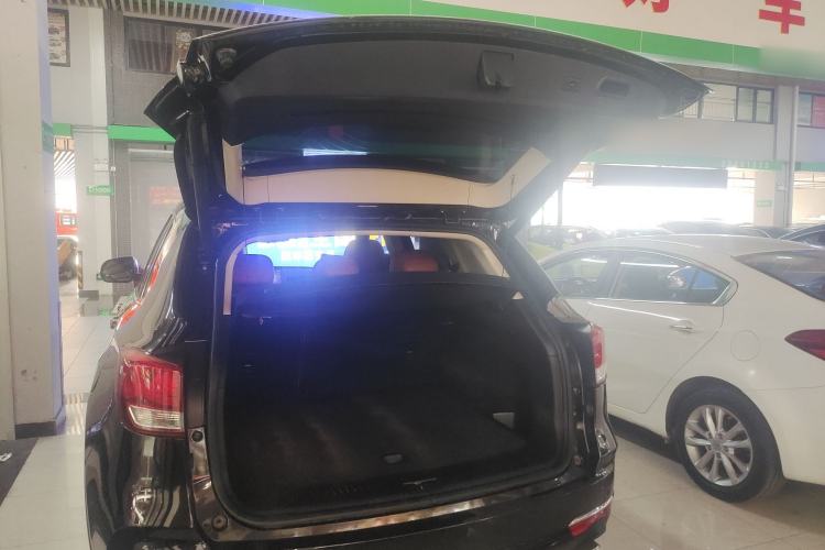 Used Hanteng X7 2018 X7S 1.5T Automatic Luxury Model Trunk