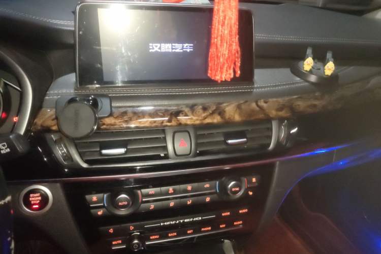Used Hanteng X7 2018 X7S 1.5T Manual Luxury Model Audio And AC Panel