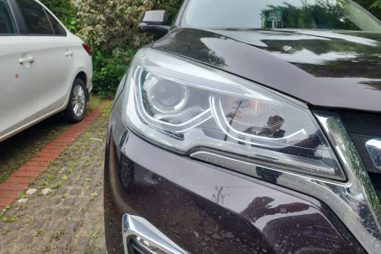 Used Hanteng X7 2018 X7S 1.5T Automatic Luxury Model Right Front Headlight