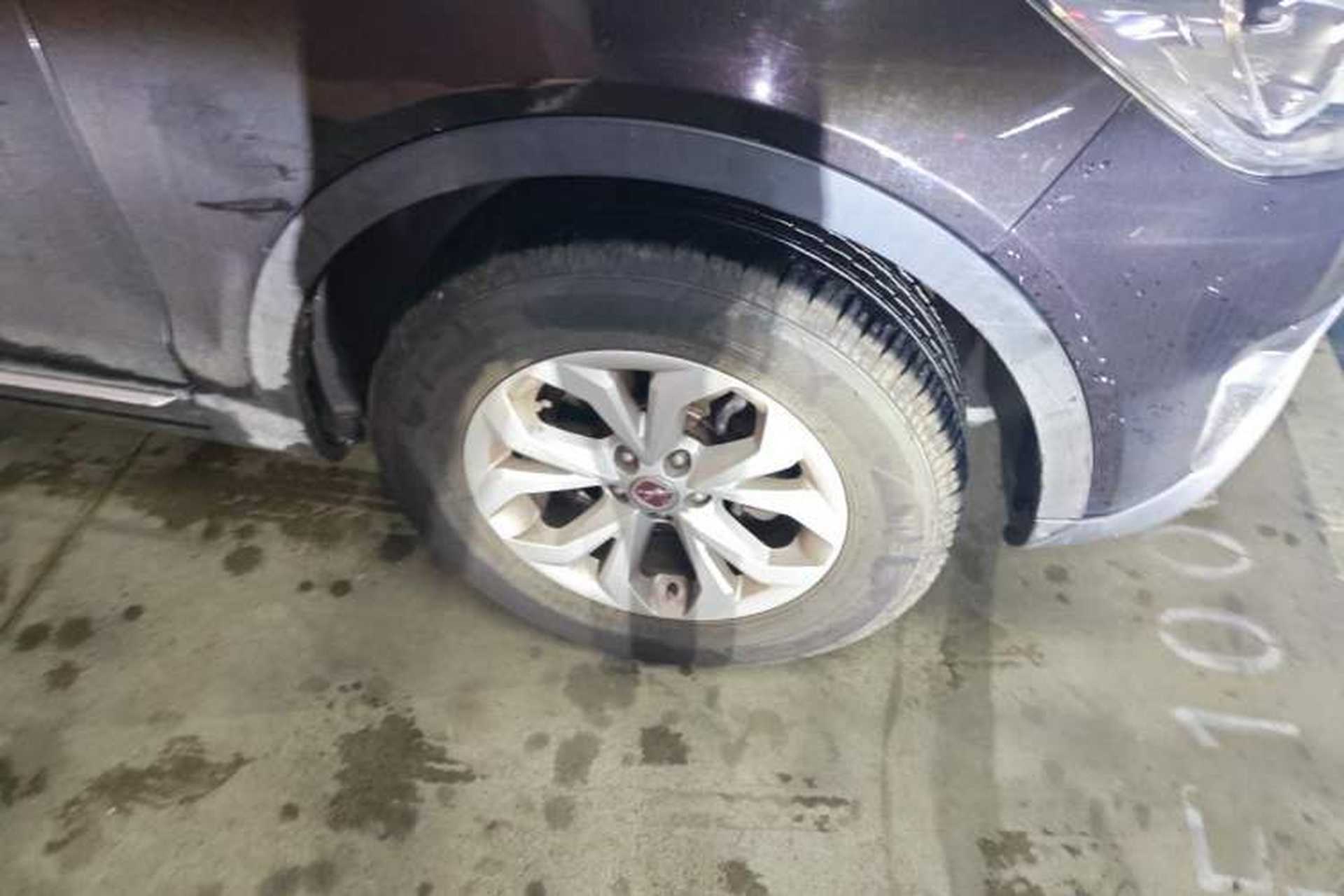 Used Hanteng X7 2018 X7S 1.5T Automatic Luxury Model Right Front Wheel Hub