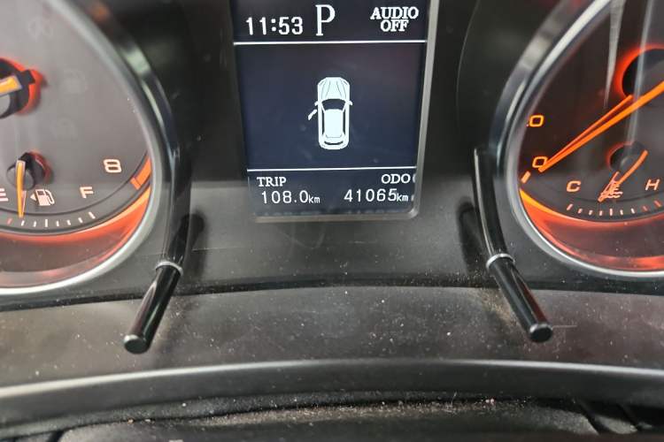 Used Hanteng X7 2018 X7S 1.5T Automatic Luxury Model Odometer Close Up