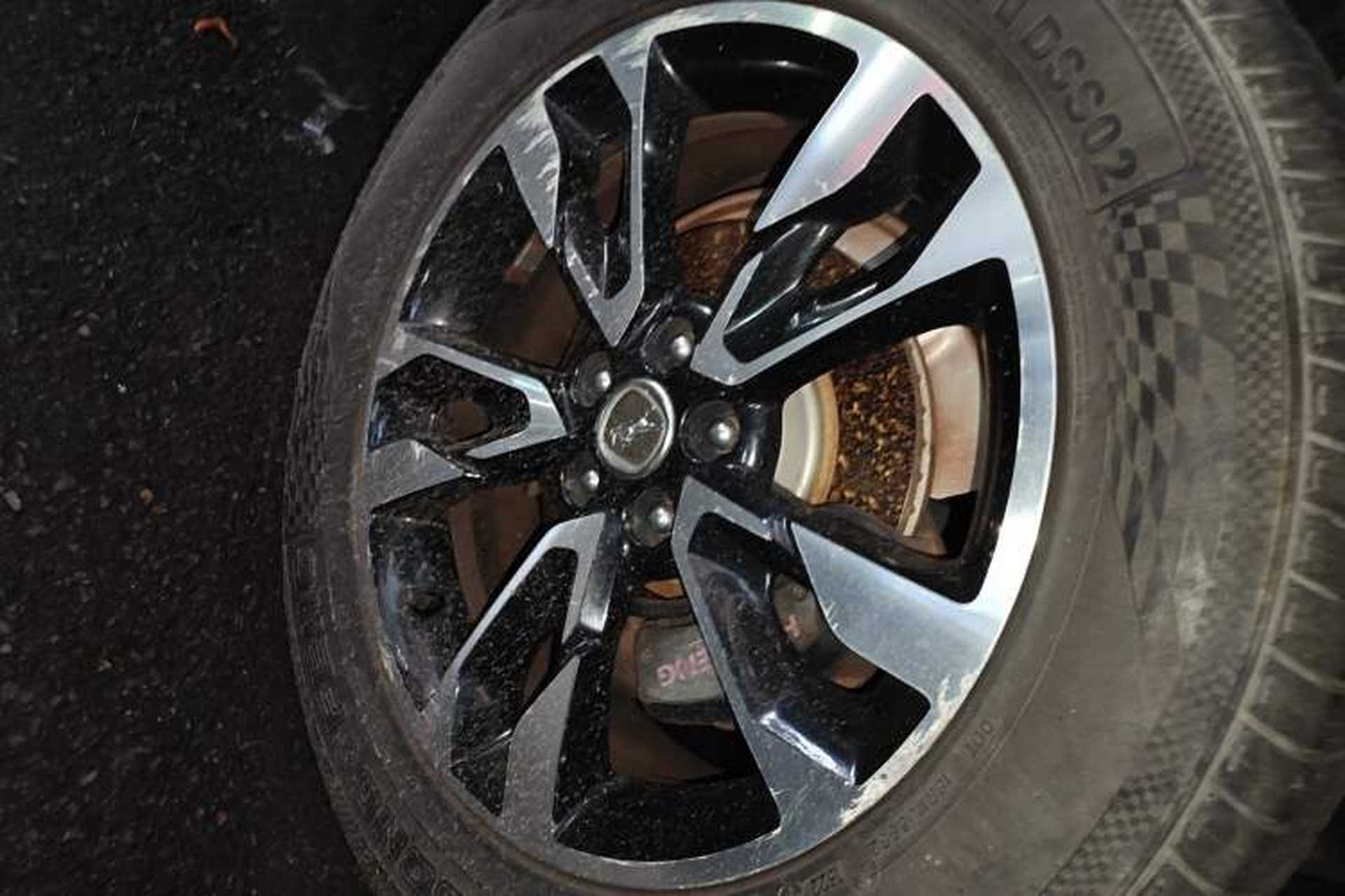 Used Hanteng X7 2018 X7S 1.5T Automatic Flagship Model Right Front Wheel Hub