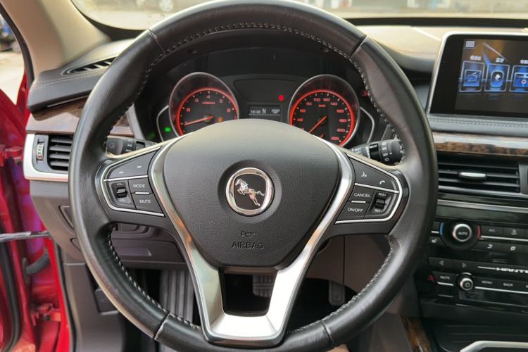 Used Hanteng X7 2018 X7S 1.5T Automatic Luxury Model Steering Wheel