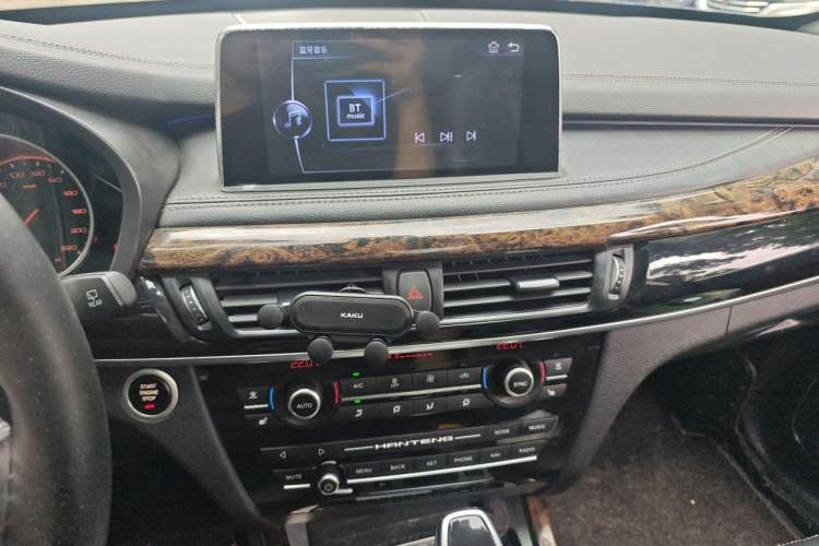 Used Hanteng X7 2018 X7S 1.5T Automatic Luxury Model Audio And AC Panel