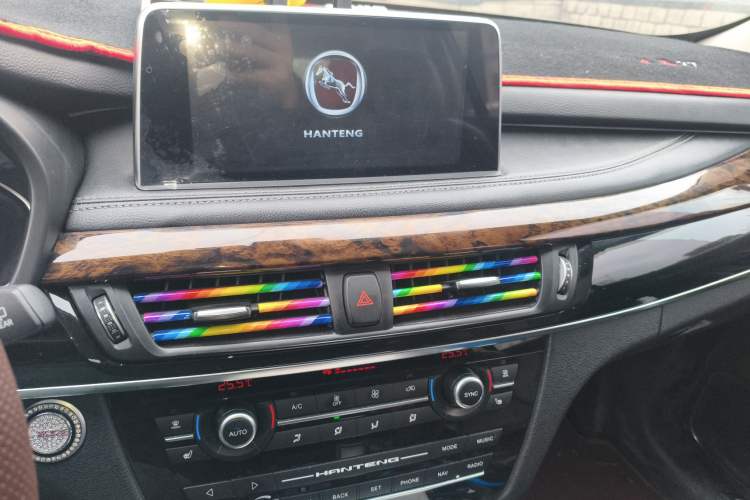 Used Hanteng X7 2018 X7S 1.5T Automatic Luxury Model Audio And AC Panel