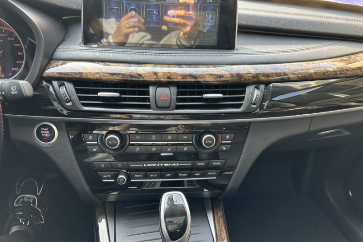 Used Hanteng X7 2018 X7S 1.5T Automatic Luxury Model Audio And AC Panel