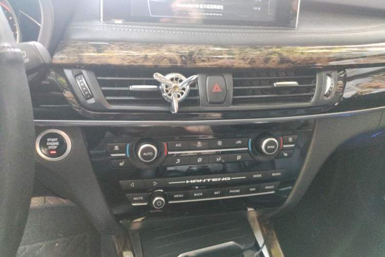 Used Hanteng X7 2018 X7S 1.5T Manual Luxury Model Audio And AC Panel