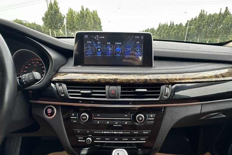 Used Hanteng X7 2018 X7S 1.5T Automatic Luxury Model Audio And AC Panel