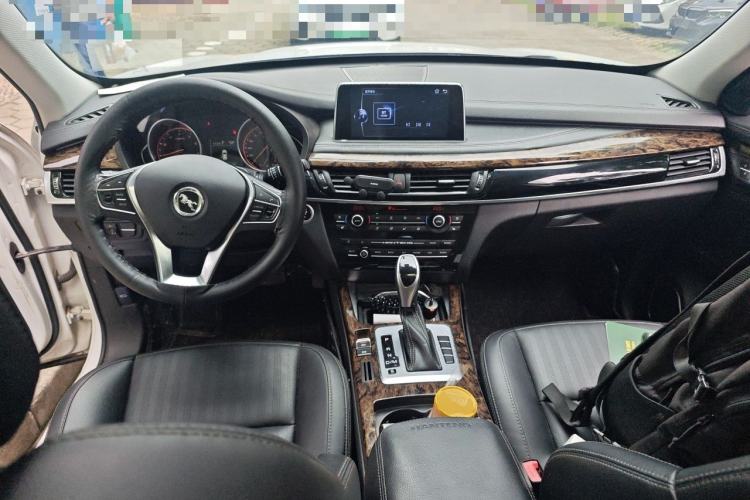 Used Hanteng X7 2018 X7S 1.5T Automatic Luxury Model Center Console