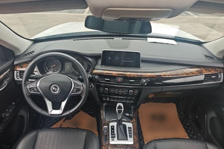 Used Hanteng X7 2018 X7S 1.5T Automatic Luxury Model Center Console
