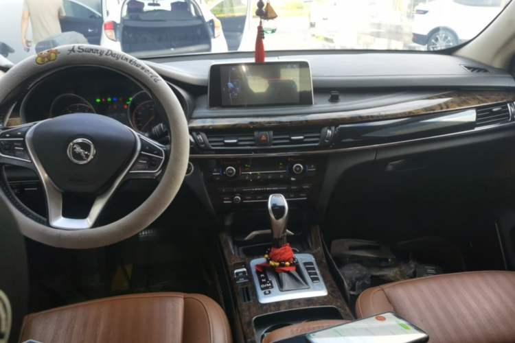 Used Hanteng X7 2018 X7S 1.5T Automatic Luxury Model Center Console
