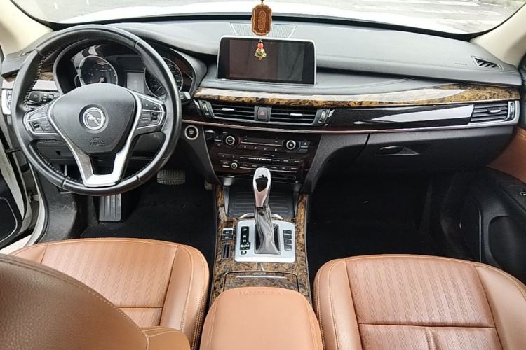 Used Hanteng X7 2018 X7S 1.5T Automatic Luxury Model Center Console