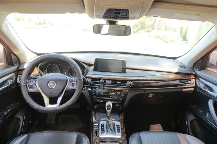 Used Hanteng X7 2018 X7S 1.5T Automatic Luxury Model Center Console