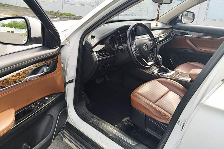 Used Hanteng X7 2018 X7S 1.5T Automatic Luxury Model Driver Seat