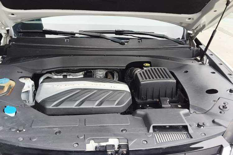 Used Hanteng X7 2018 X7S 1.5T Automatic Luxury Model Engine Bay