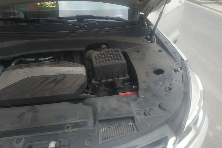 Used Hanteng X7 2018 X7S 1.5T Automatic Luxury Model Engine Bay Left