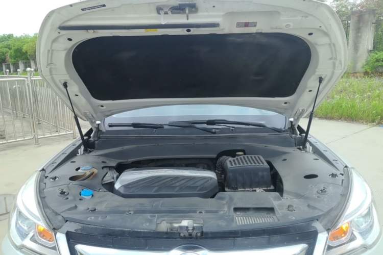 Used Hanteng X7 2018 X7S 1.5T Automatic Luxury Model Engine Bay