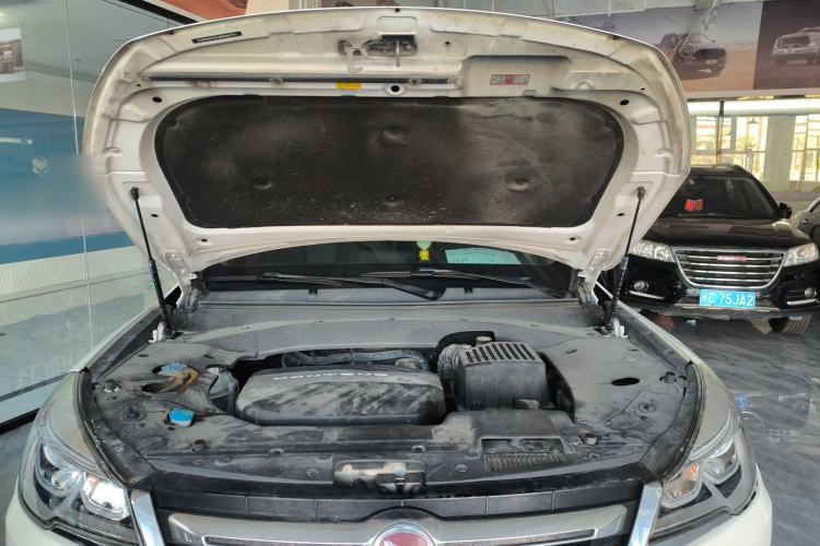 Used Hanteng X7 2018 X7S 1.5T Automatic Luxury Model Engine Bay