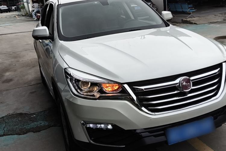 Used Hanteng X7 2018 X7S 1.5T Automatic Luxury Model Front Right 45 Deg