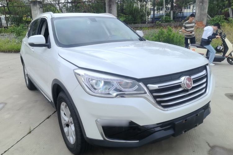 Used Hanteng X7 2018 X7S 1.5T Automatic Luxury Model Front Right 45 Deg