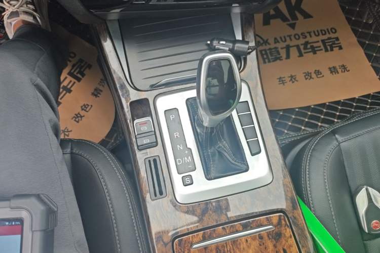 Used Hanteng X7 2018 X7S 1.5T Automatic Luxury Model Gear Lever