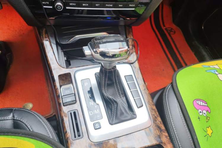Used Hanteng X7 2018 X7S 1.5T Automatic Luxury Model Gear Lever